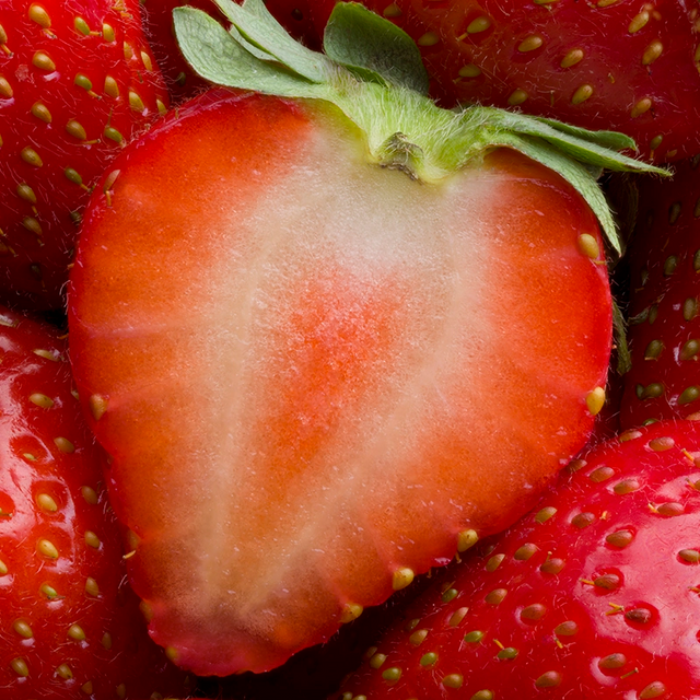 Berry Pop SAKURA Strawberry 